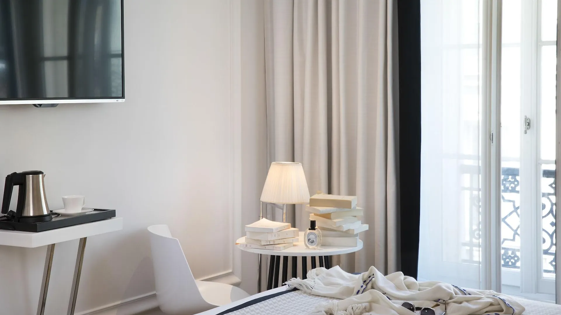 Hotel R De Paris - Boutique Hotel