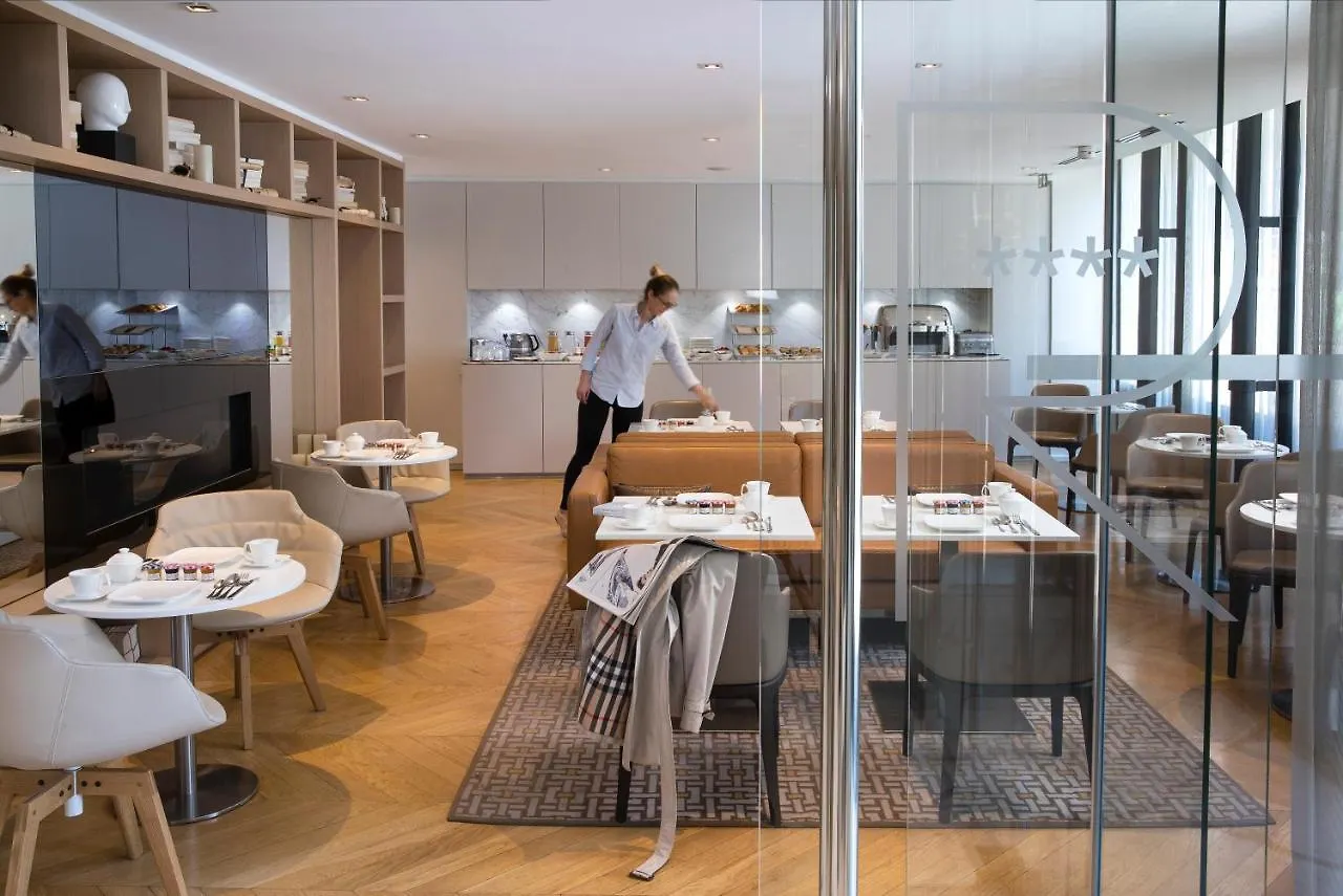 Hotel R De Paris - Boutique Hotel