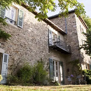 https://chateau-de-riverie.hotels-rhonealpes.com