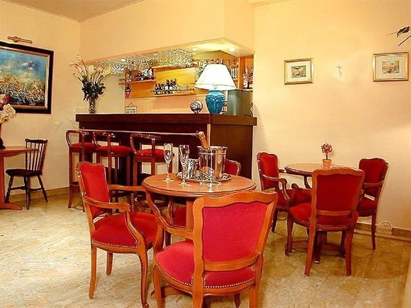 Hotel R De Paris - Boutique Hotel